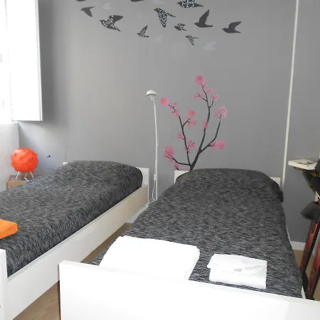 住宿加早餐酒店 Triplex - Com W.c. Privado 3*